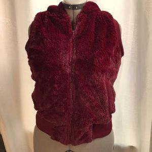 Faux fur hoody vest
